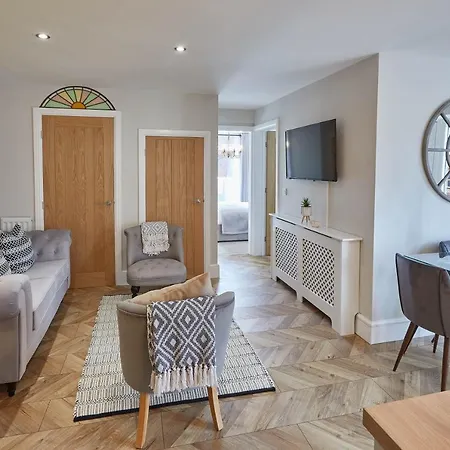 Host & - Prospect Hill Apartment