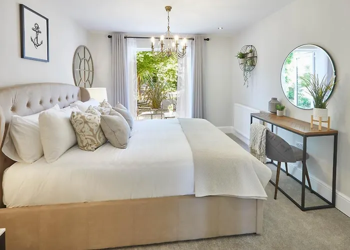 Host & - Prospect Hill 惠特比