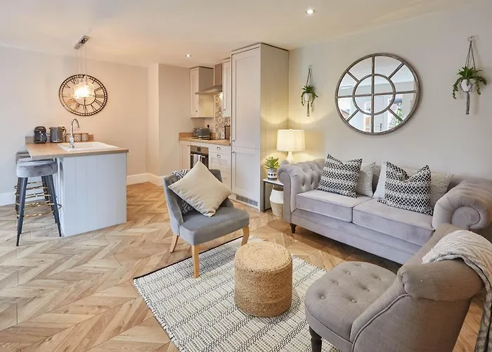 Host & - Prospect Hill 惠特比