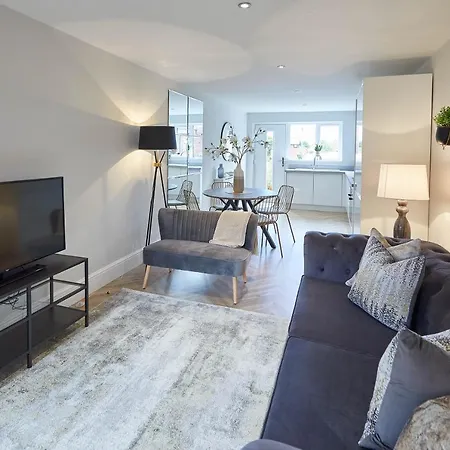 Host & - Prospect Hill * וויטבי